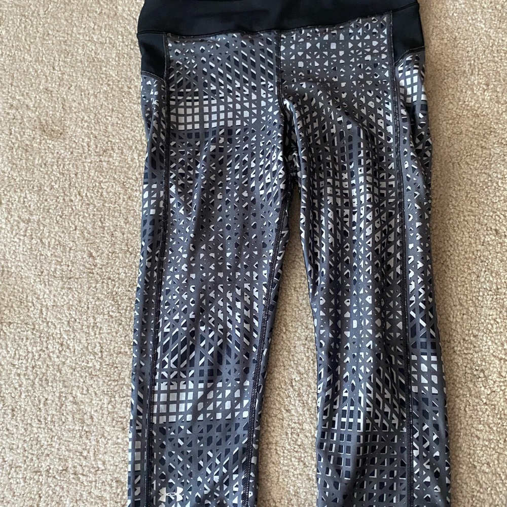 patterned under armor leggings